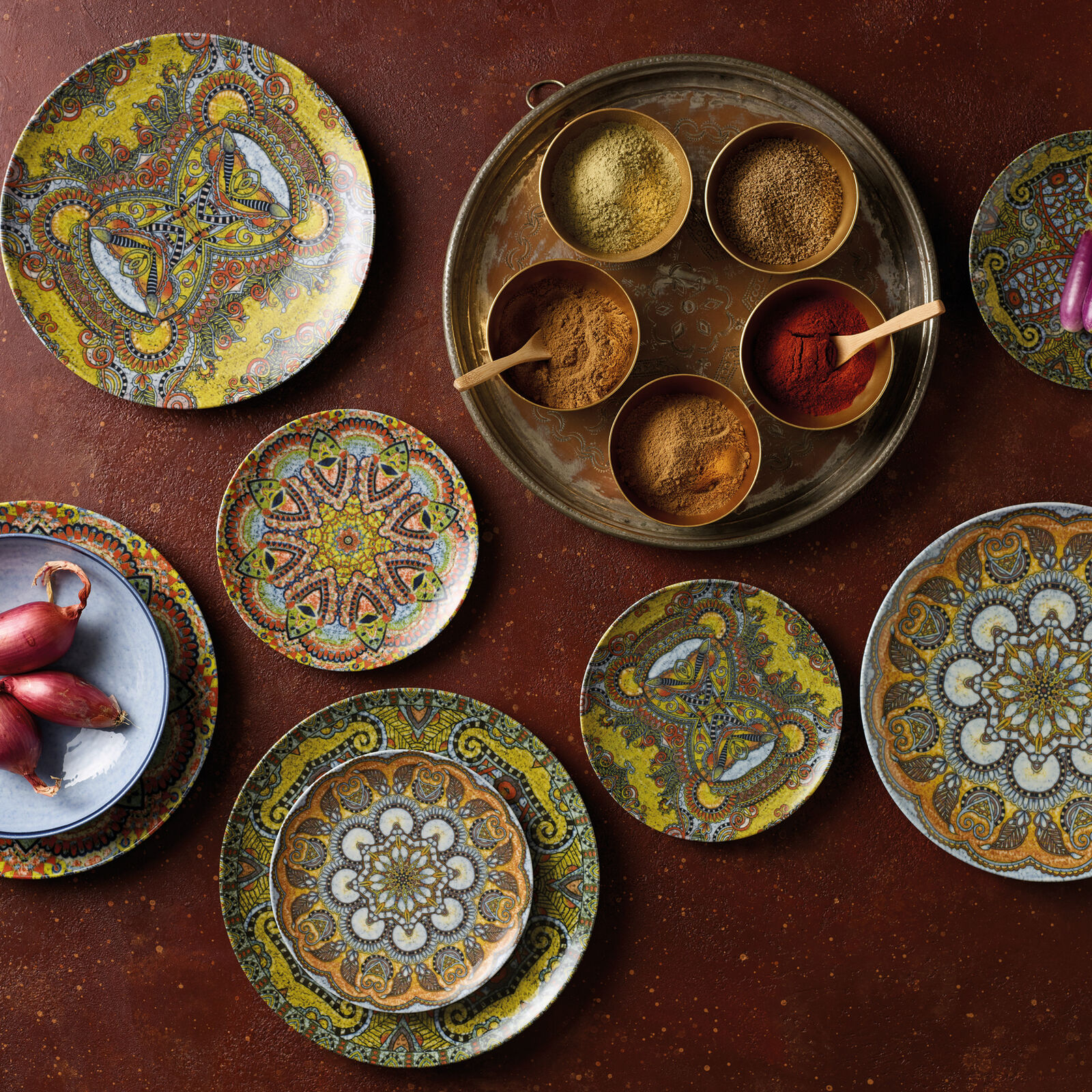 Plates set for pizza image number null