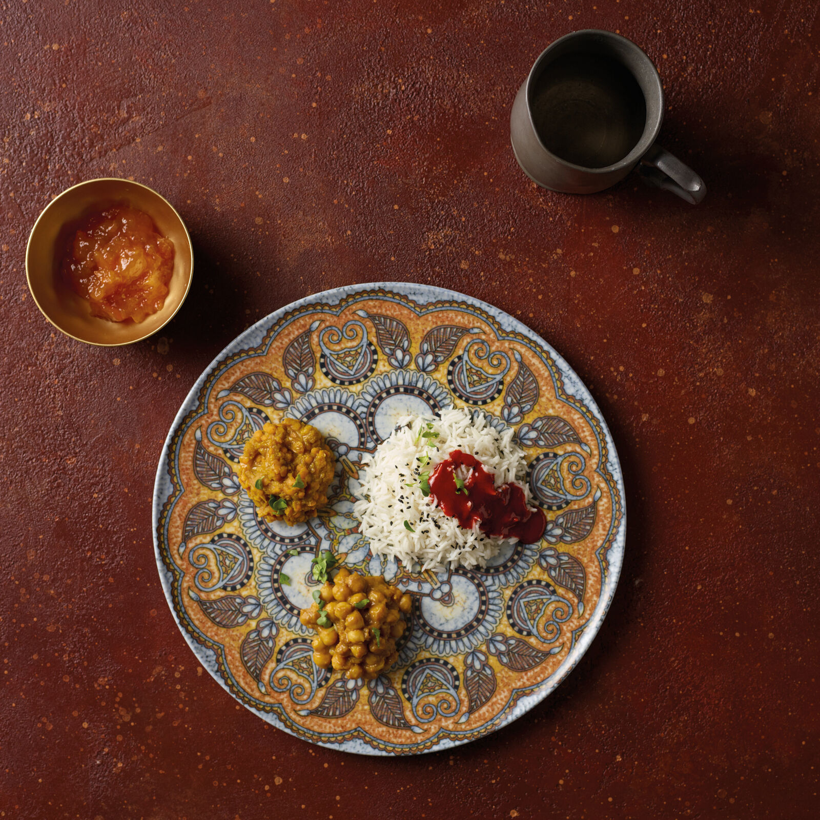 Plates set for pizza image number null