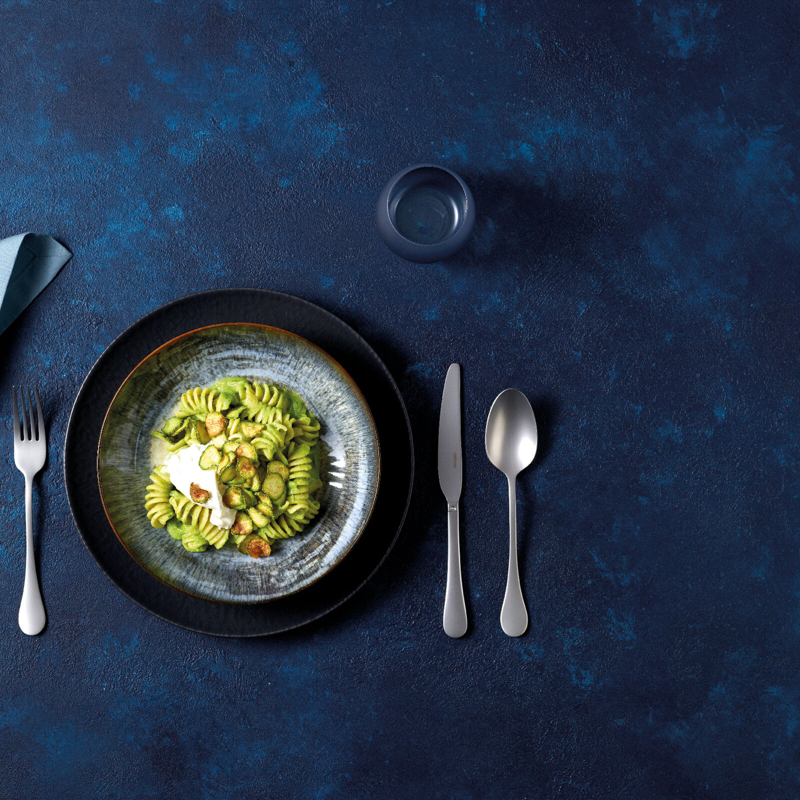 Piatto piano  image number null