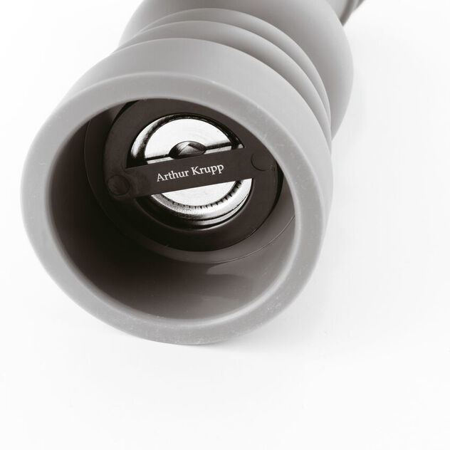 Pepper mill  image number 1