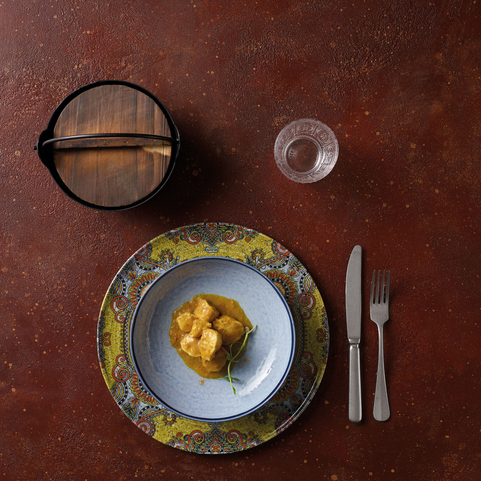 Plates set for pizza image number null