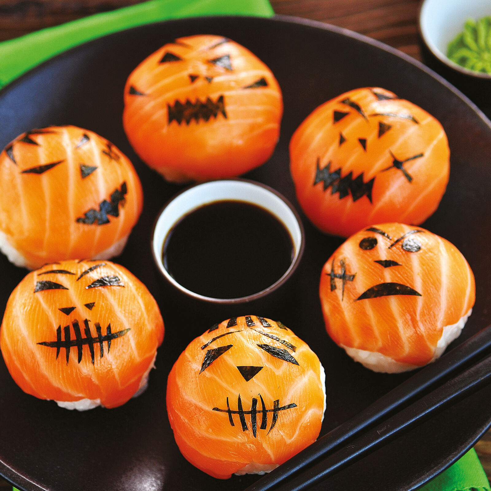 Tray  image number null