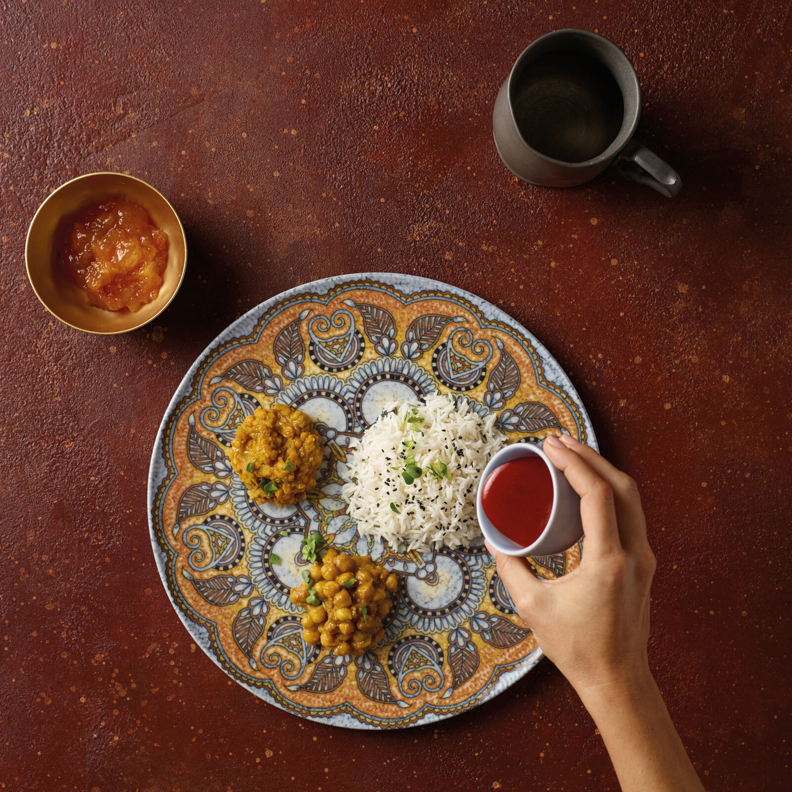 Plates set for pizza image number null