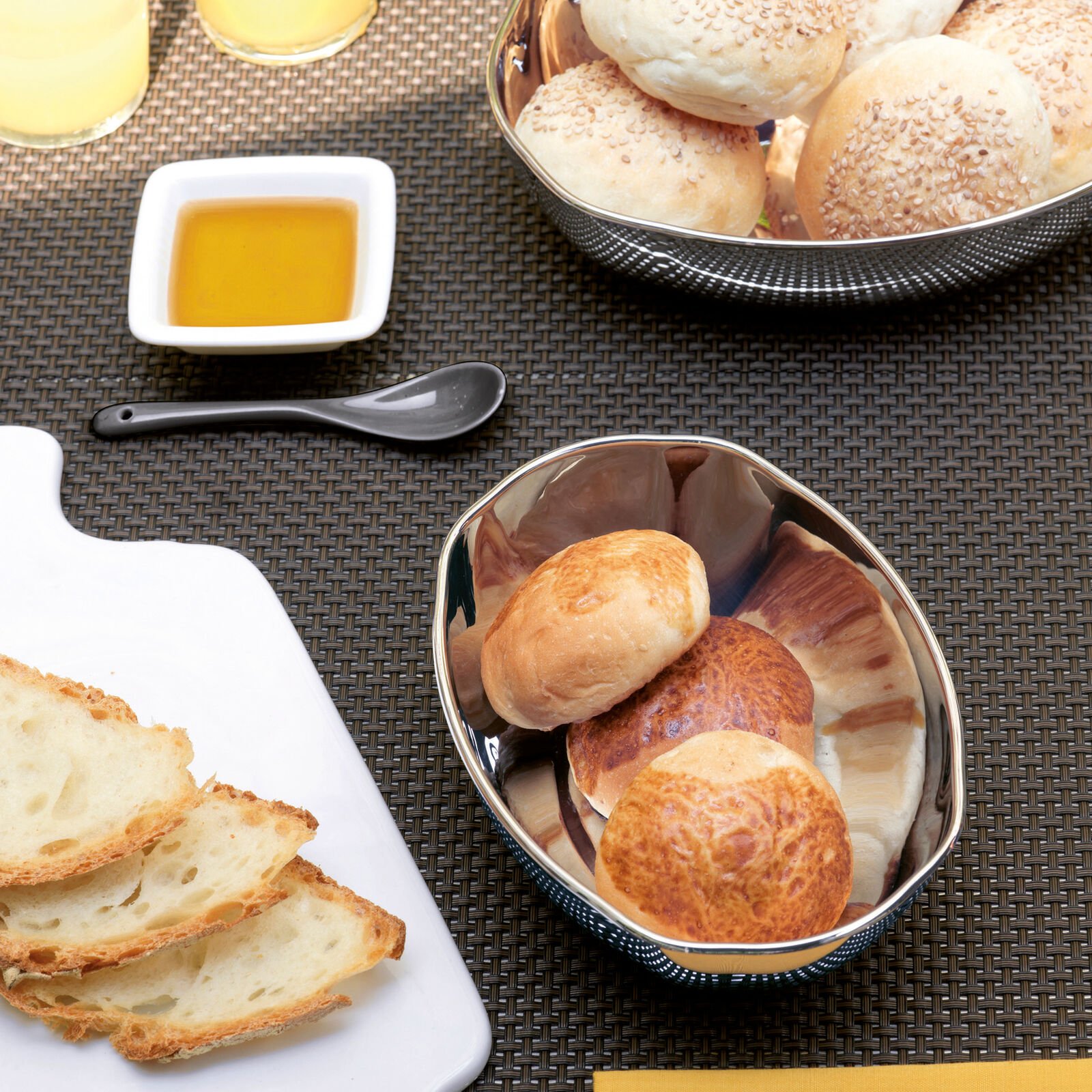 Bread basket  image number null