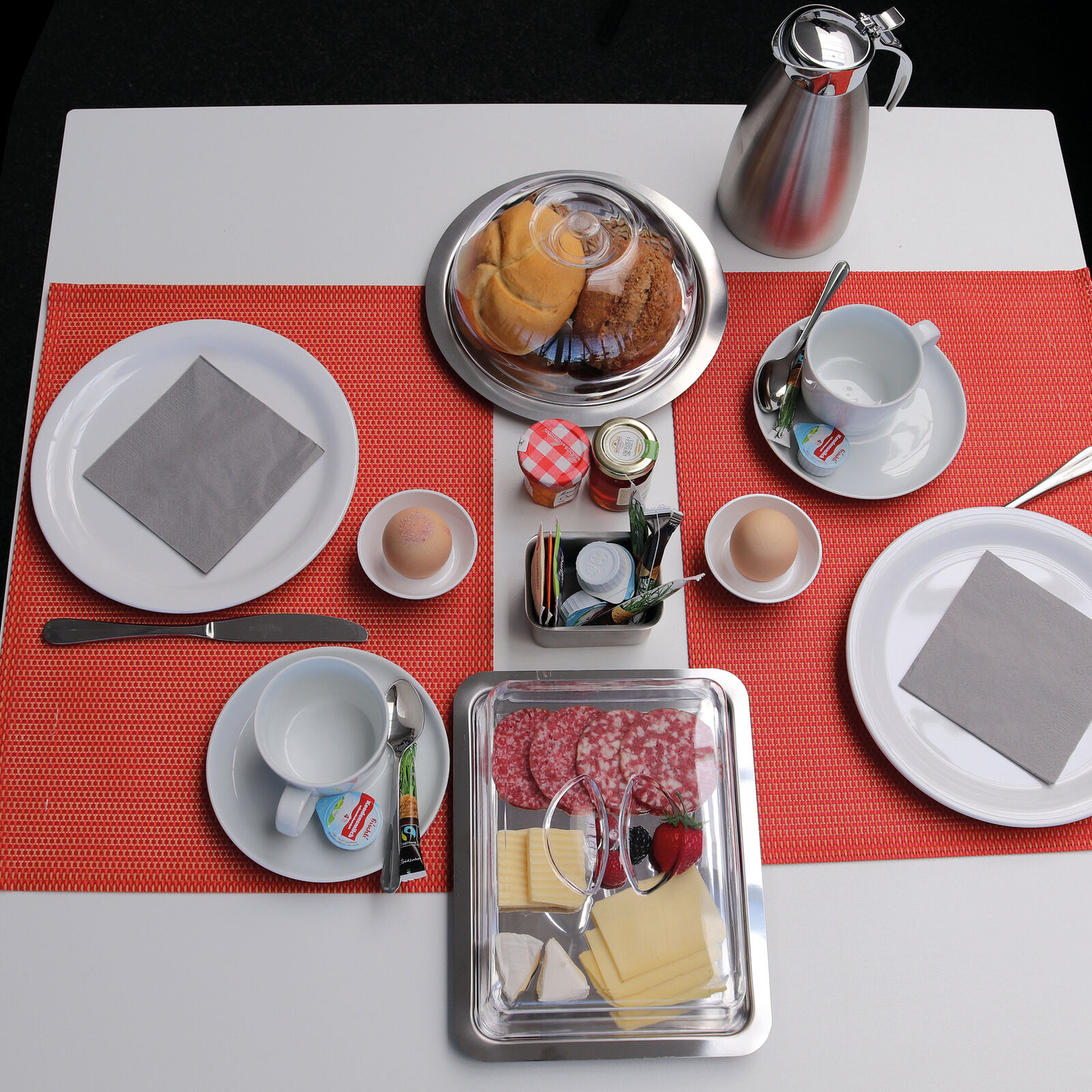 Tray with cover image number null