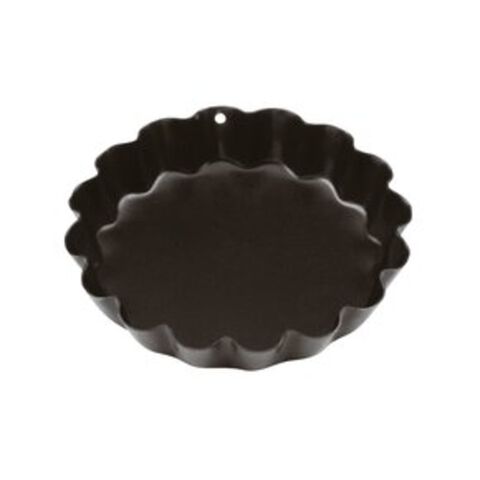 Mold with fluted edges