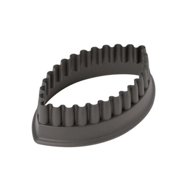 Cutter with fluted edges image number 0