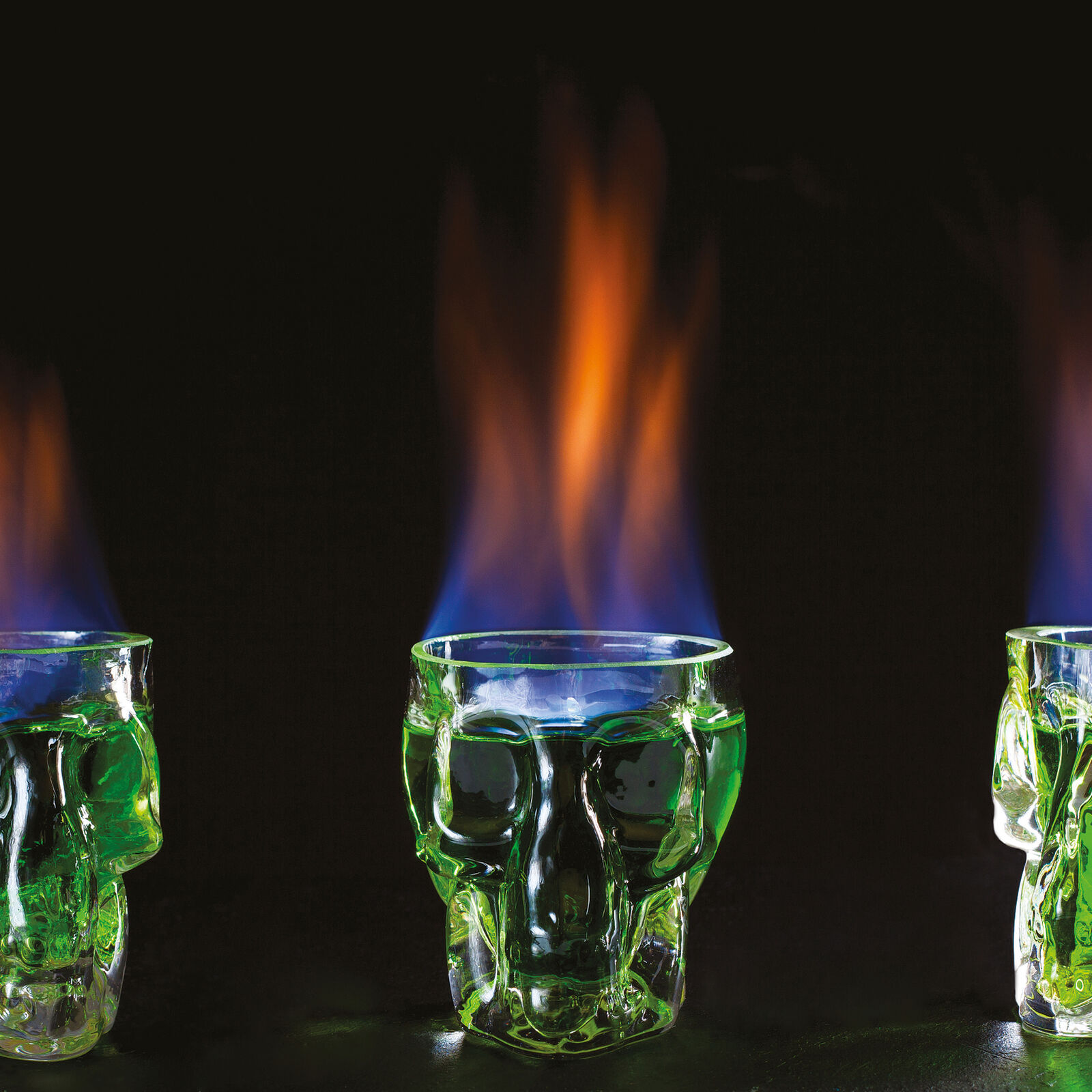 Drinking cup skull image number null