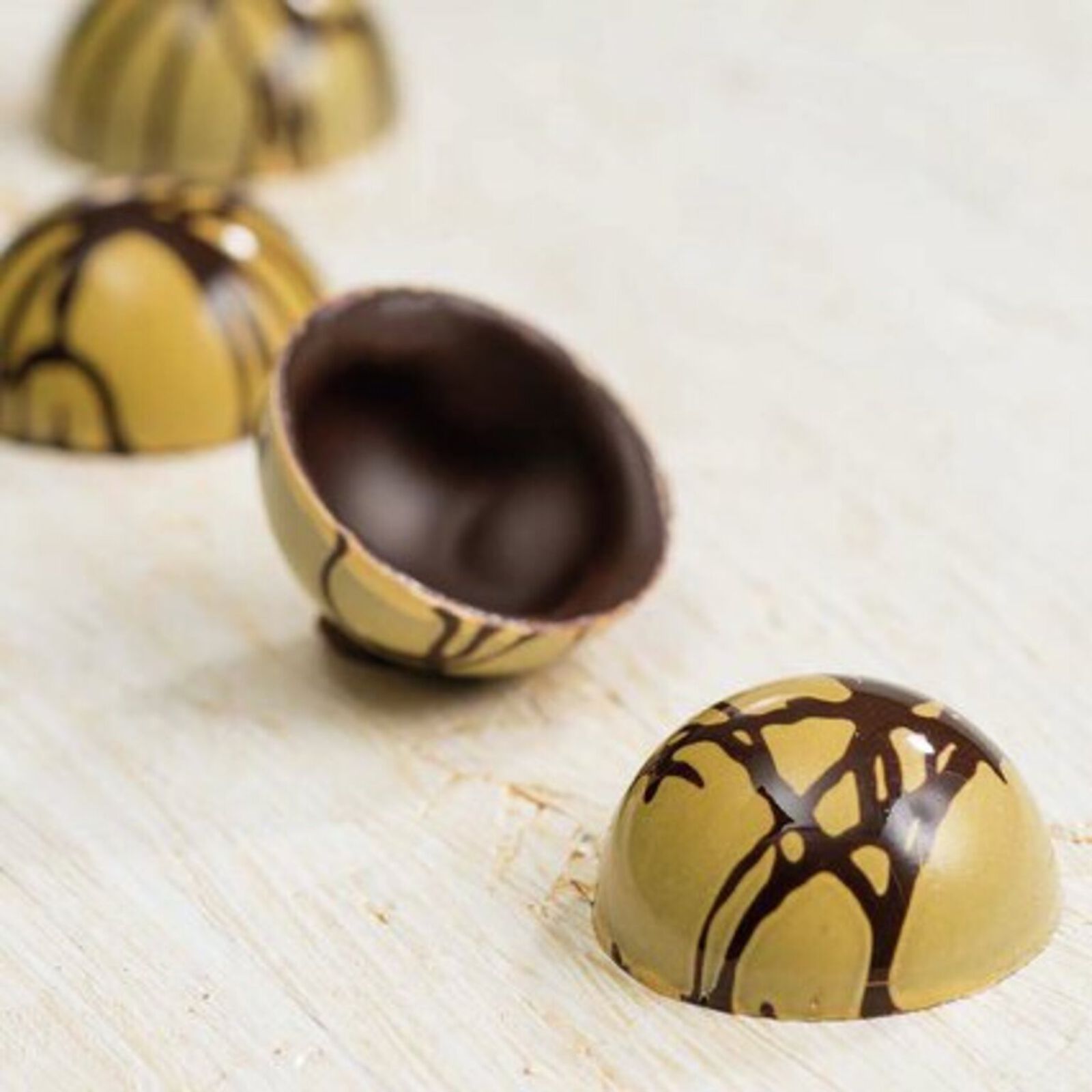 Stampo multiplo per praline di cioccolato image number null