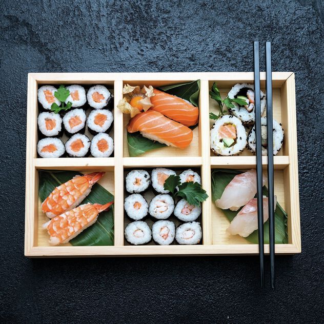 Sushi plate  image number 4