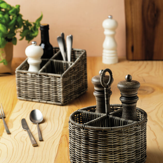 Container for condiments, 4 compartments image number 2