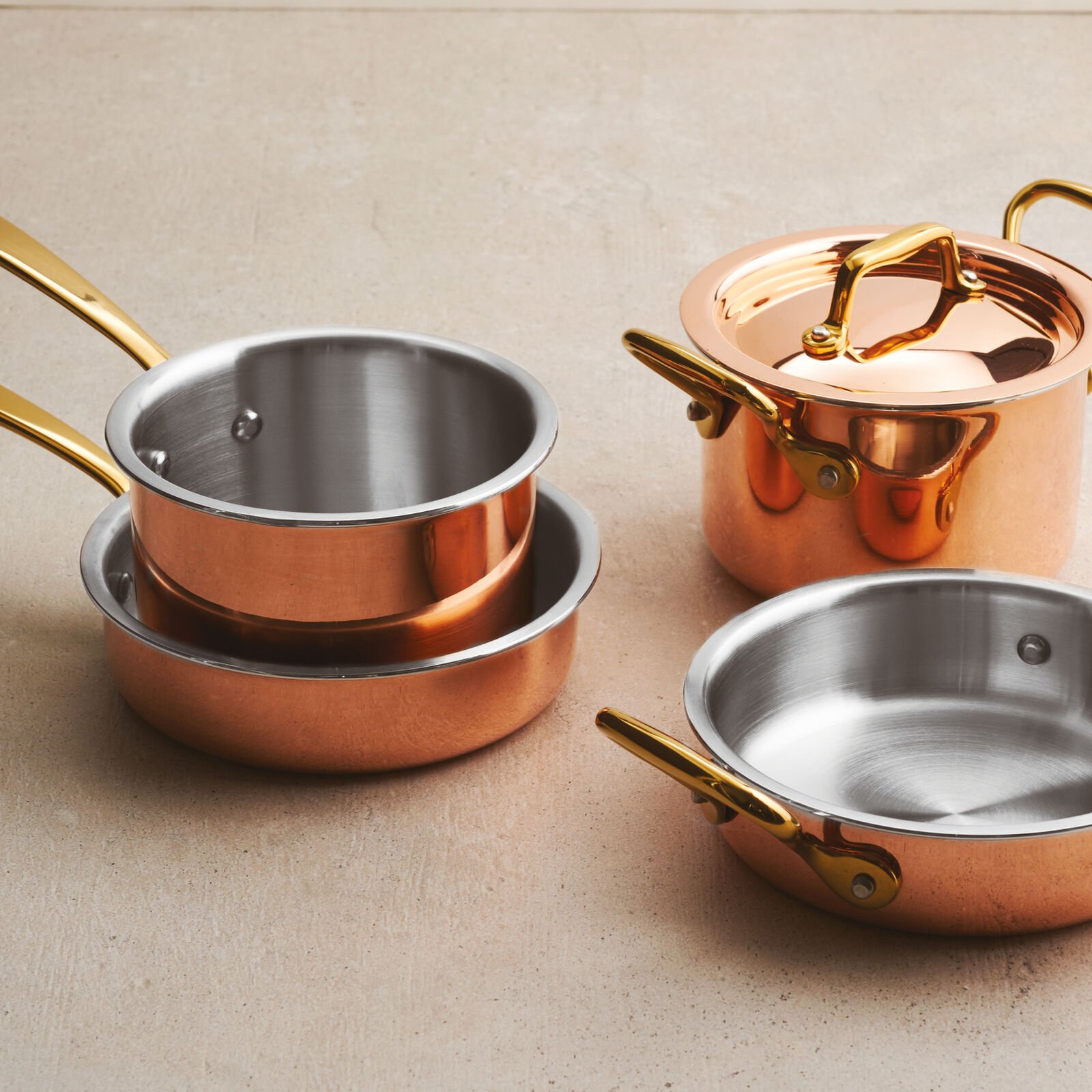 Saucepan  image number null