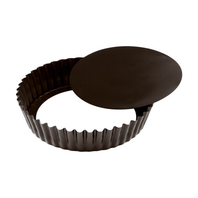 Mold with fluted edges and loose bottom image number 1