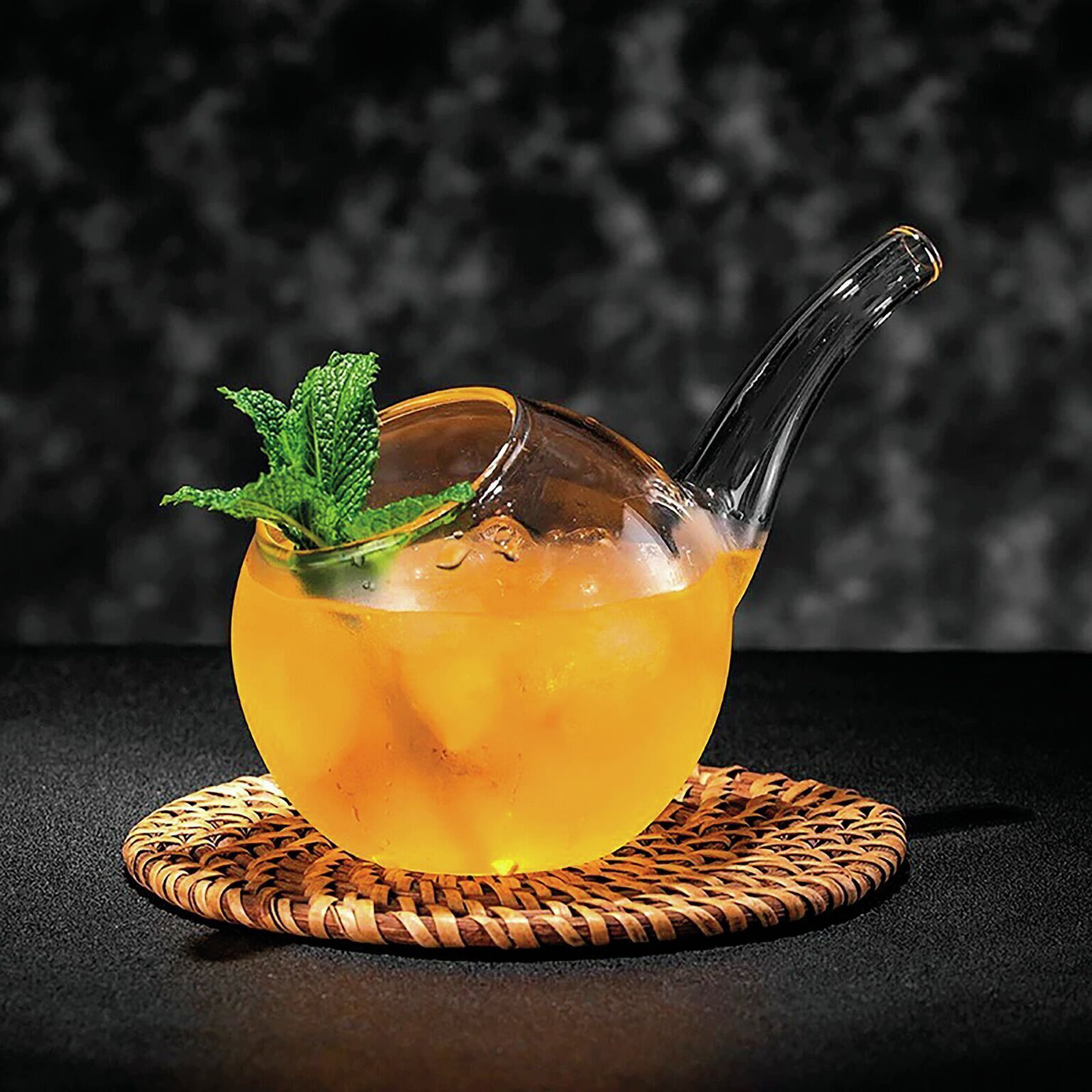 Calice cocktail a forma di pipa image number null