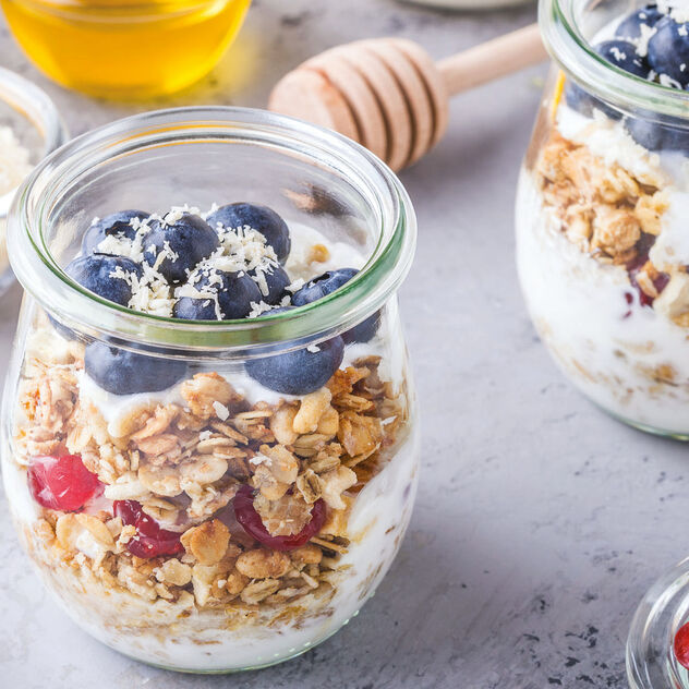 Jar with lid image number 2