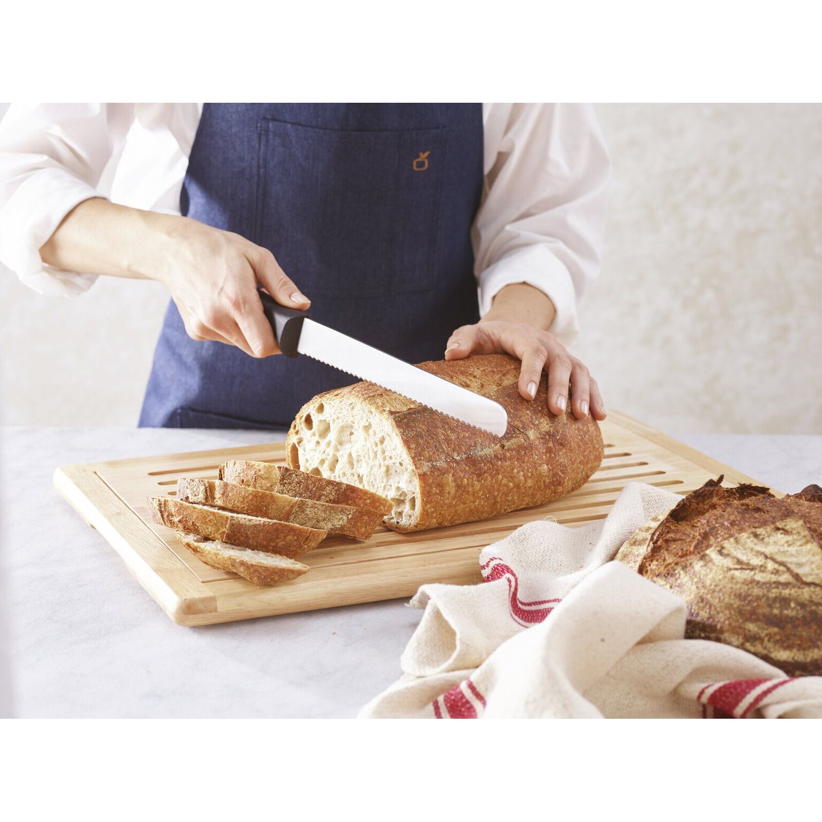 Bread knife  image number null