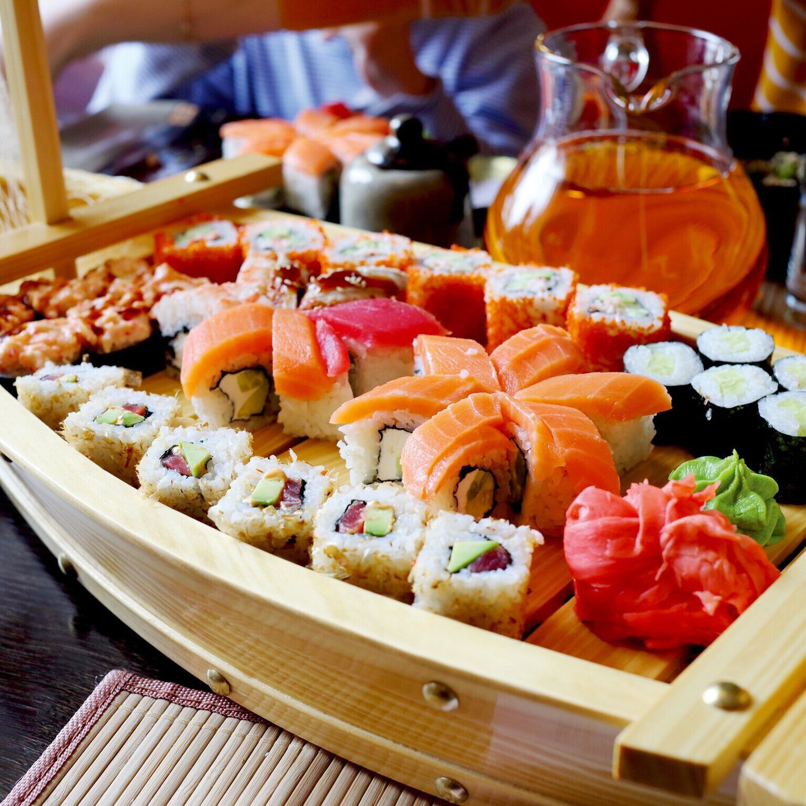 Sushi boat  image number null