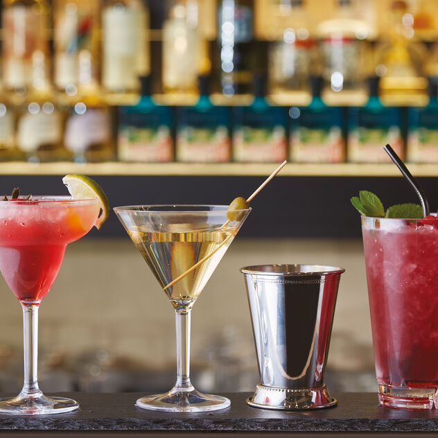 Universal glass  image number 2