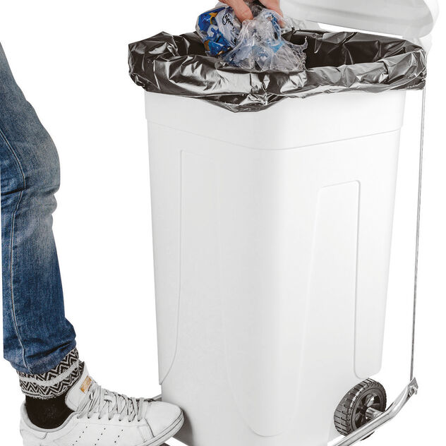 Step on bin  image number 2