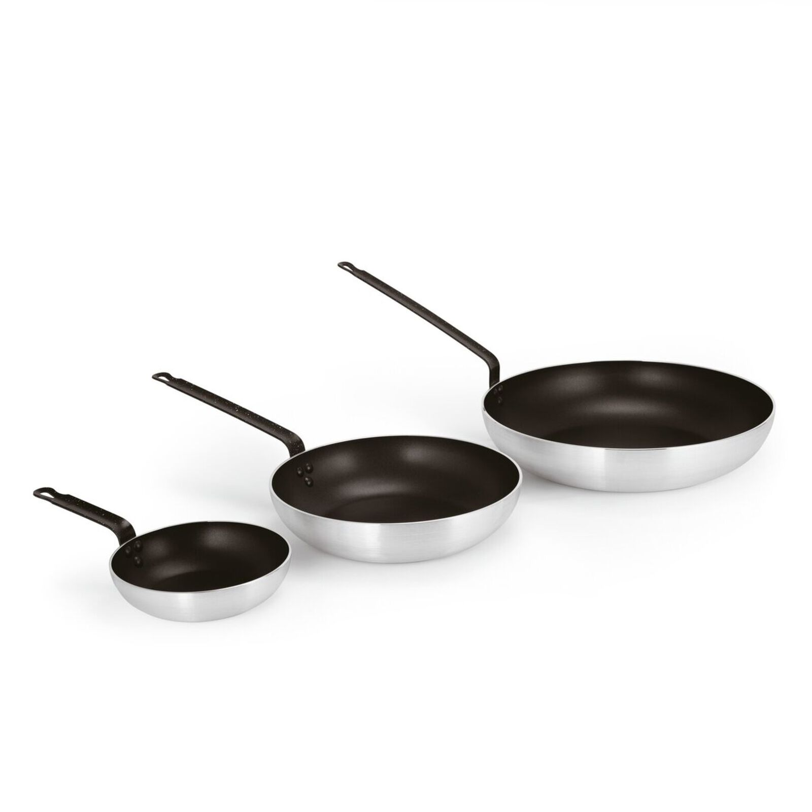 Curved saut&eacute; pan  image number null