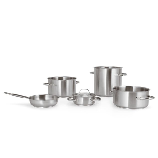 Saut&eacute; pan  image number 7
