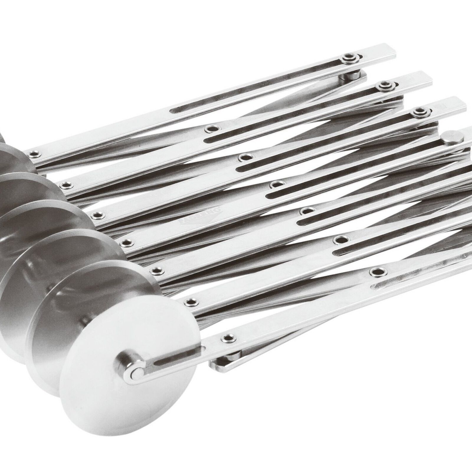 How to Choose a Pastry Wheel: Expert Tips for Perfect Baking