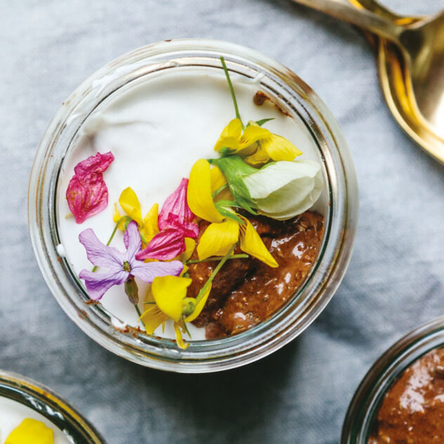 Jar with lid image number 2