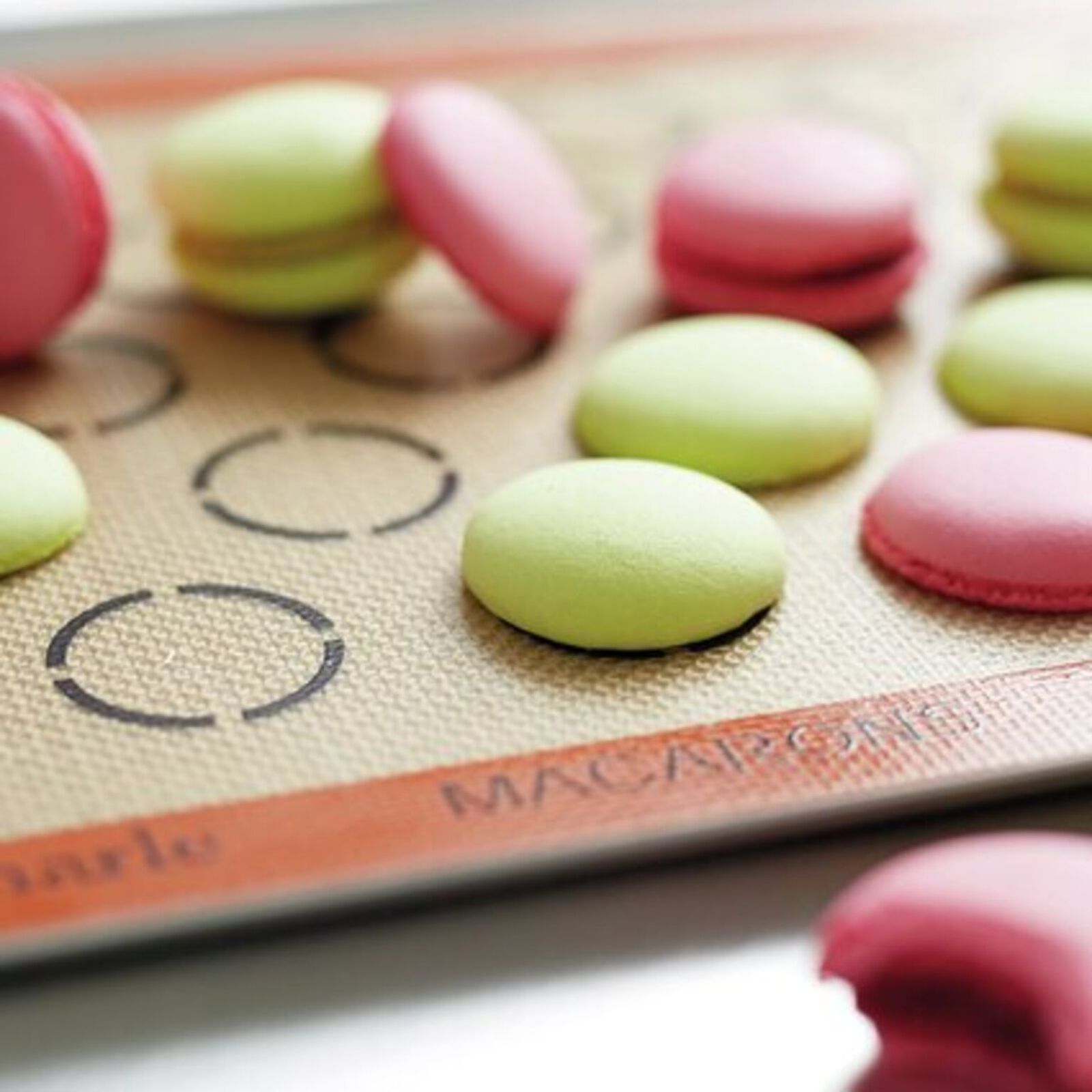 Silicone baking sheet for macarons image number null