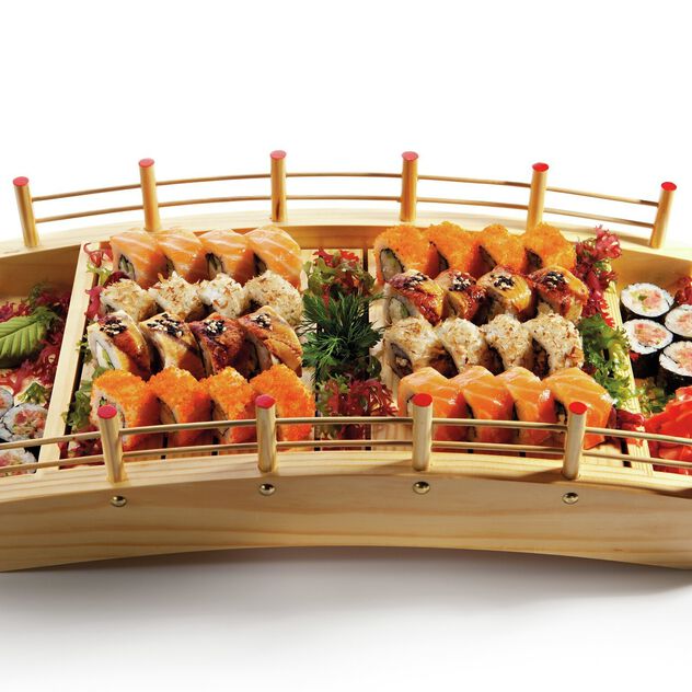 Sushi-sashimi bridge  image number 2
