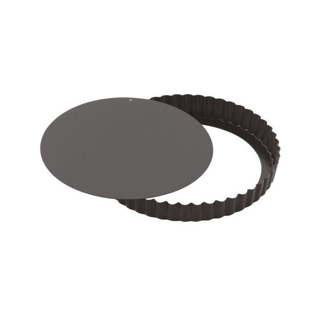 Mold with fluted edges and loose bottom image number 0