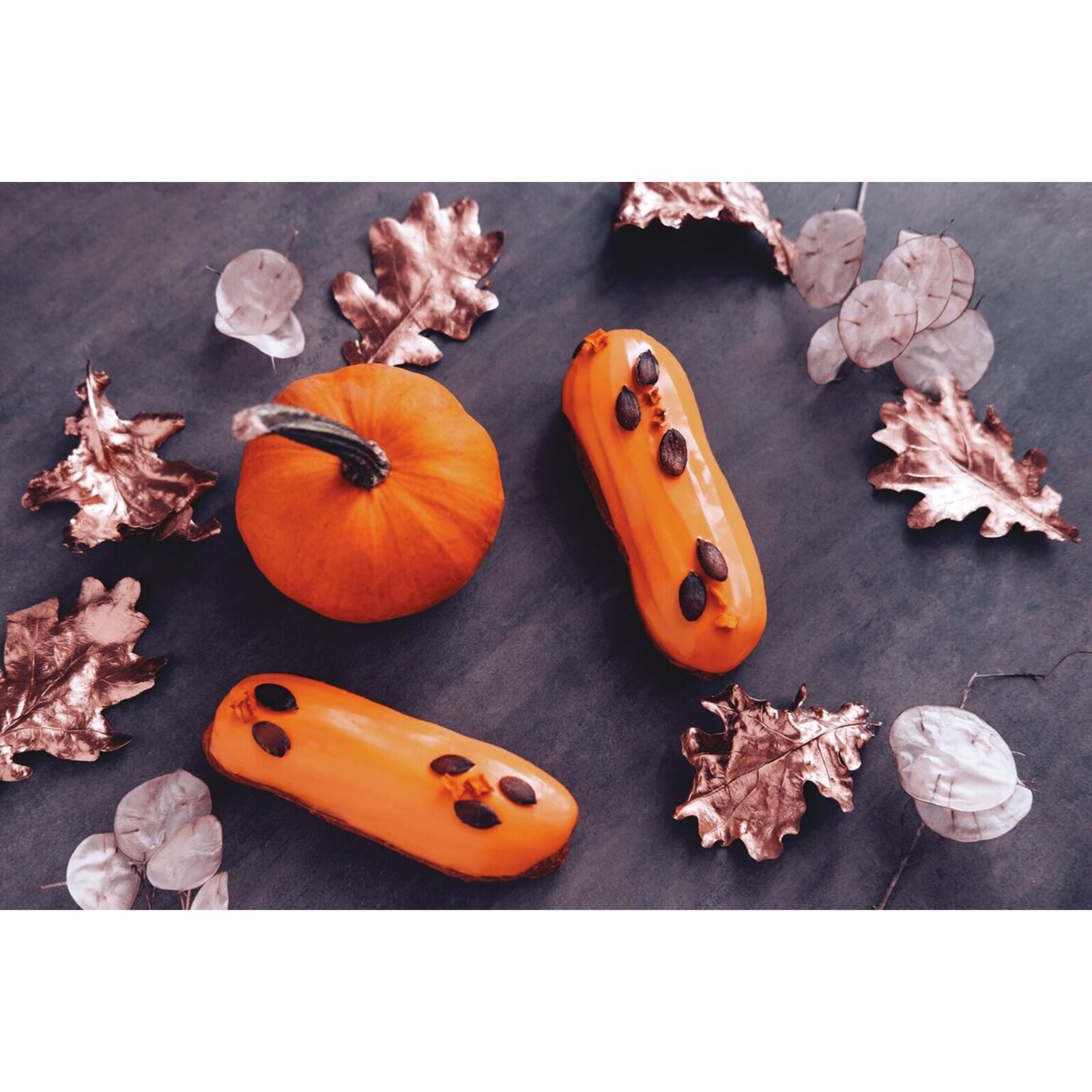 Mold multiple Eclairs - Right handed image number null