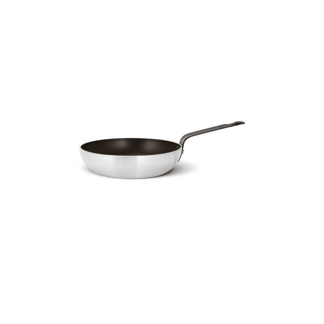 Curved saut&eacute; pan  image number 0