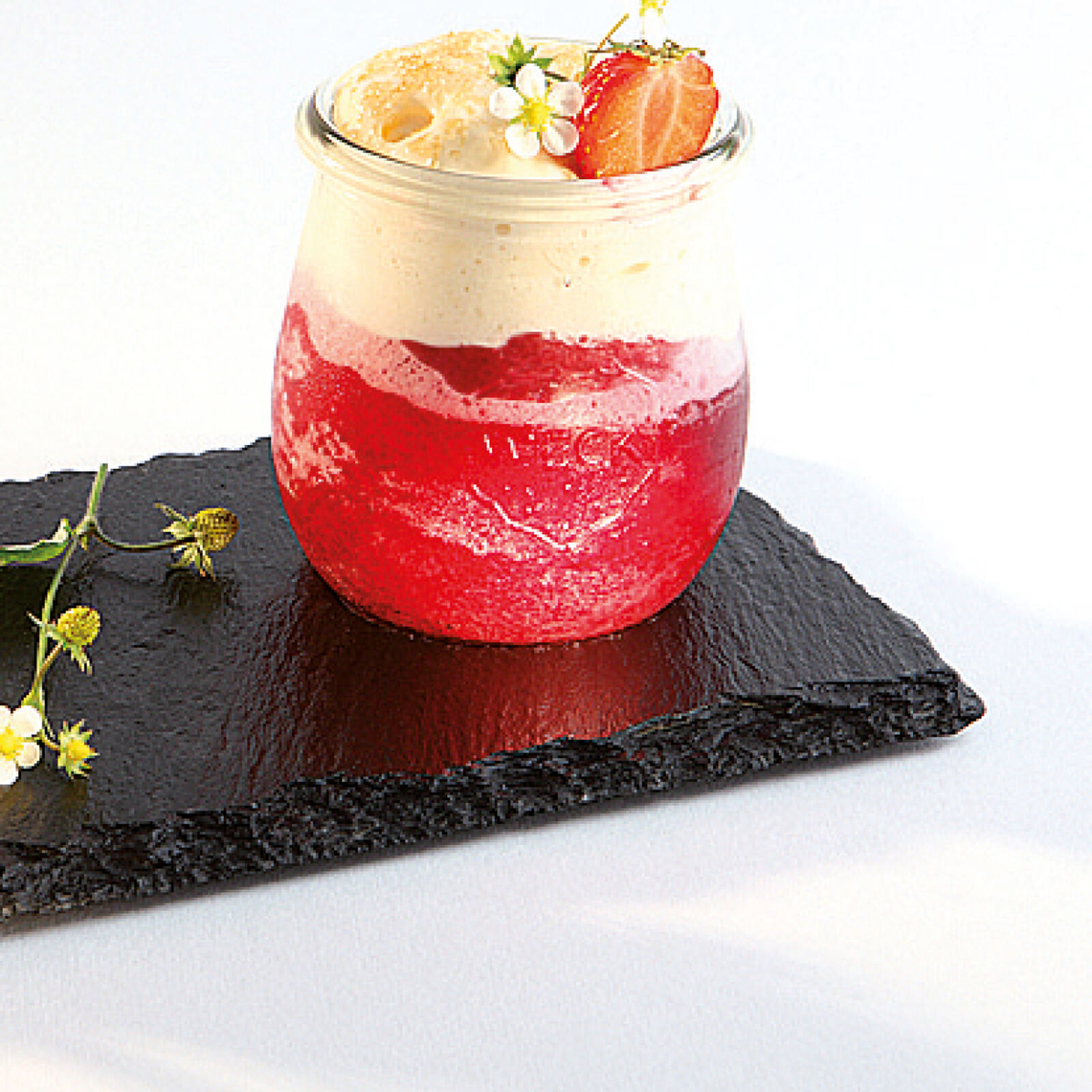 Tray with holes image number null