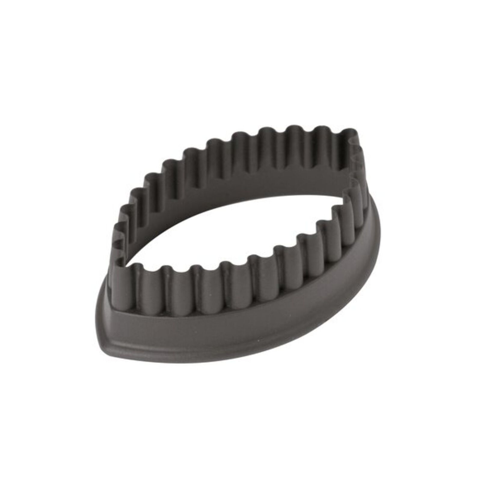 Cutter with fluted edges image number null