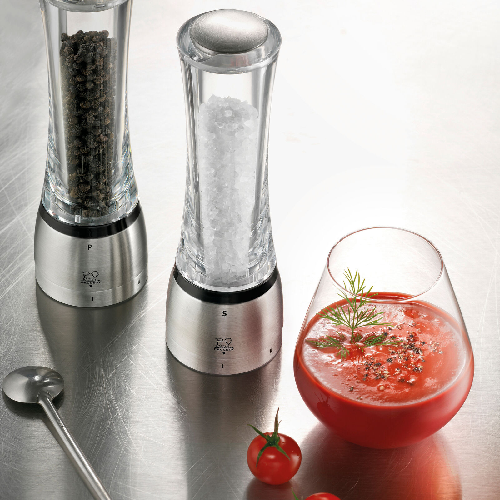 Salt mill  image number null