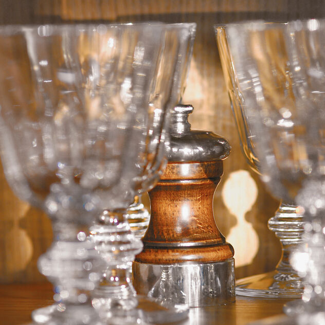 Salt mill  image number 1