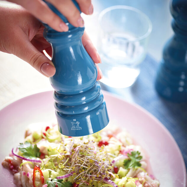 Pepper mill  image number 1