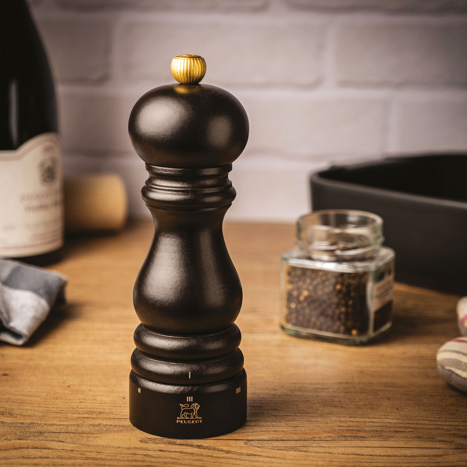 Salt mill  image number null