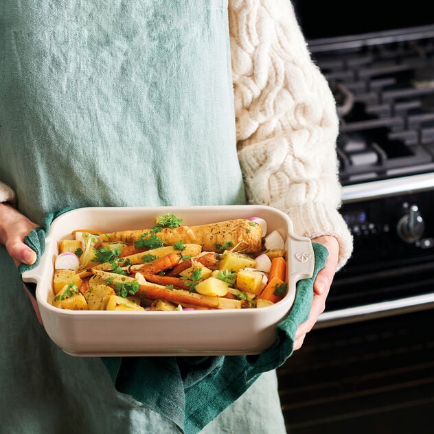 China dish  image number 1