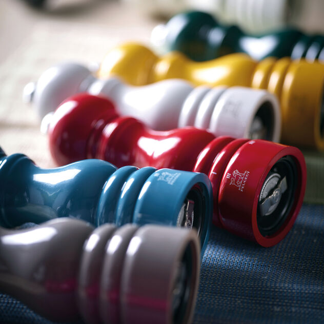 Salt mill  image number 3