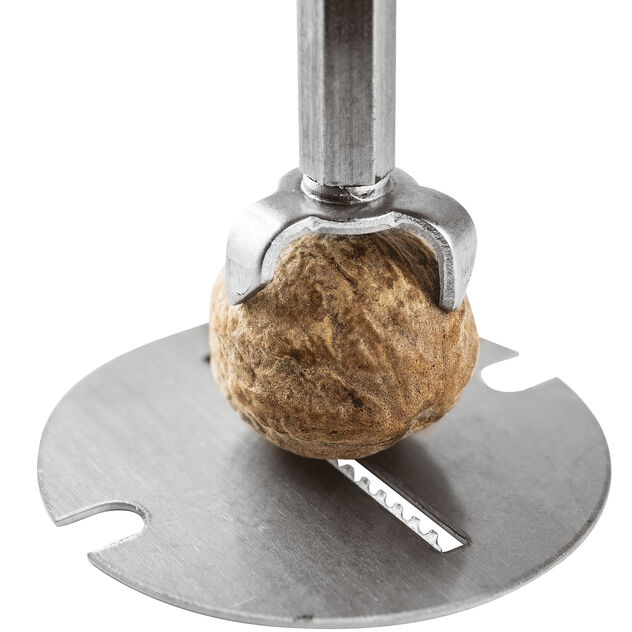 Nutmeg mill  image number 1