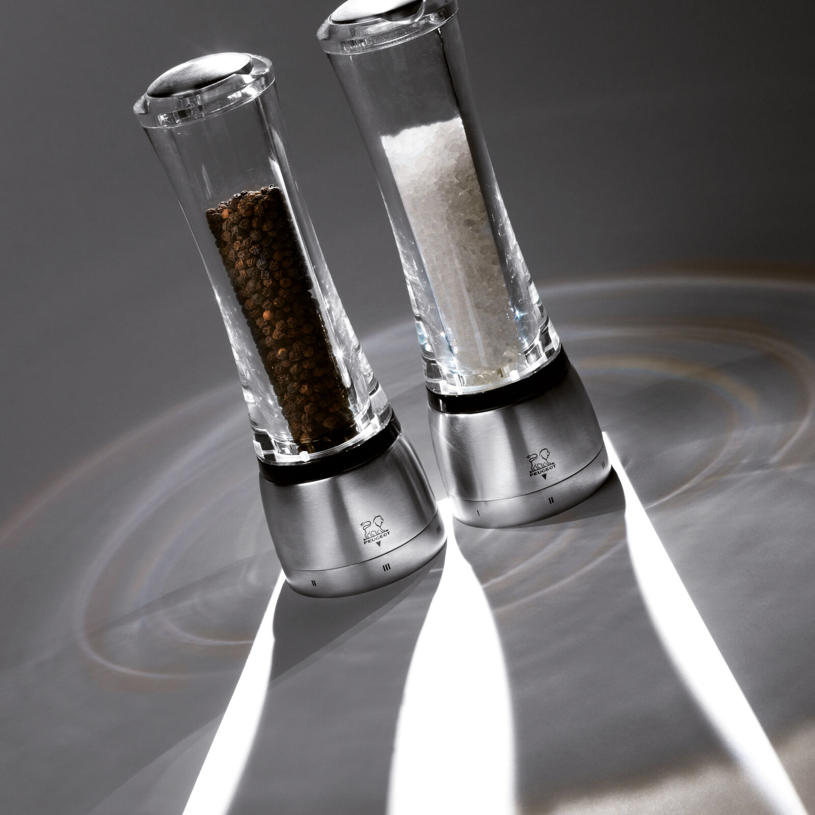 Salt mill  image number null