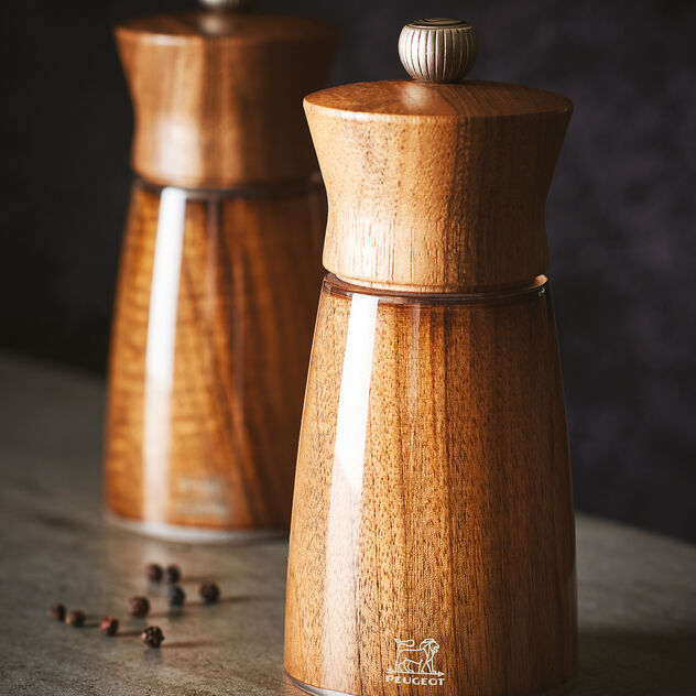 Pepper mill  image number 2