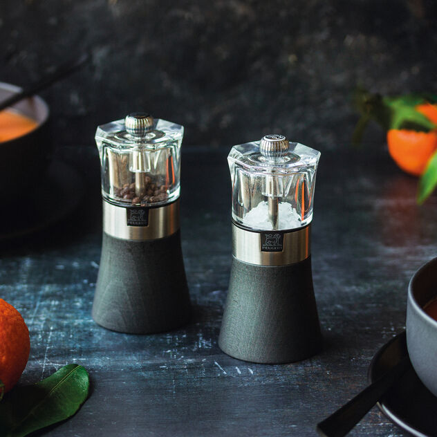 Pepper mill  image number 1