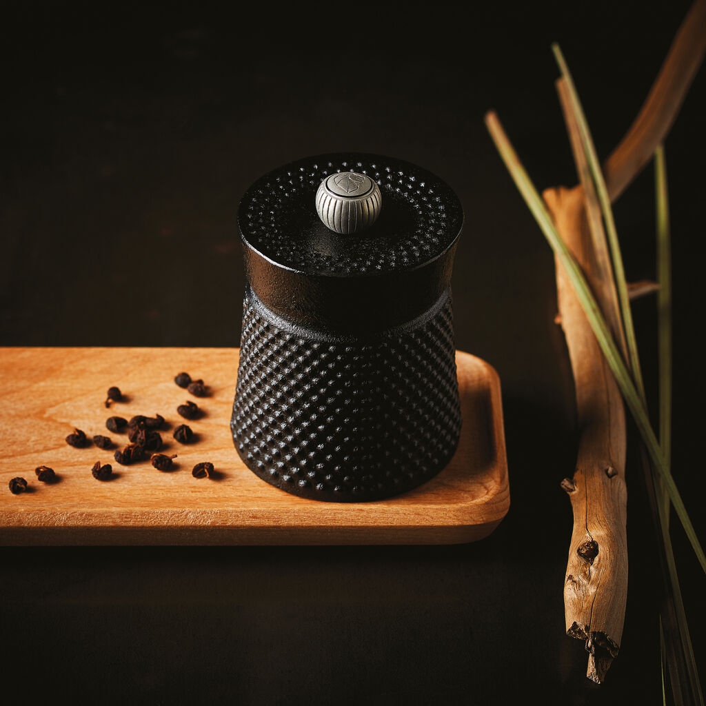 Pepper mill  image number 1