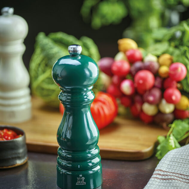 Salt mill  image number 4